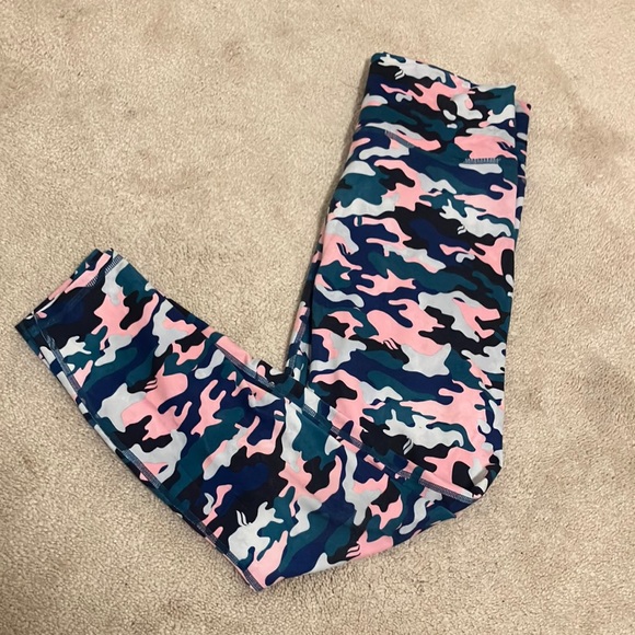 Fabletics Powerhold in camo - Picture 1 of 4